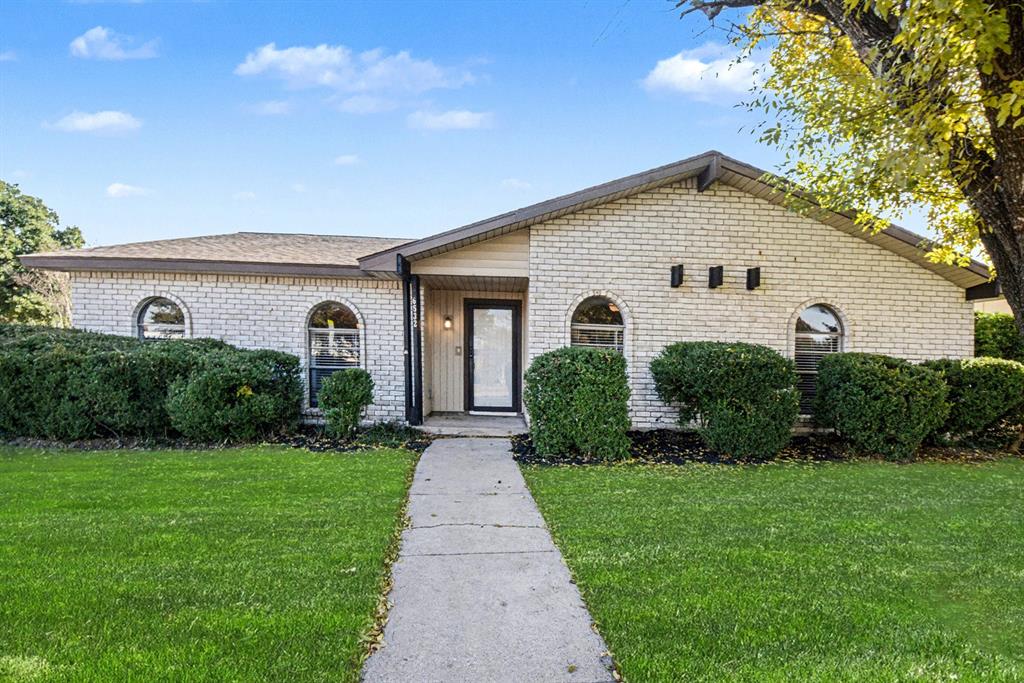 6532 Blue Ridge Trail Plano, TX 75023 - Photo 1 of 25 a view of a house with a yard