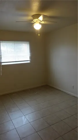 $825 | 510 Avondale Avenue, Unit 2, Bryan, TX 77802