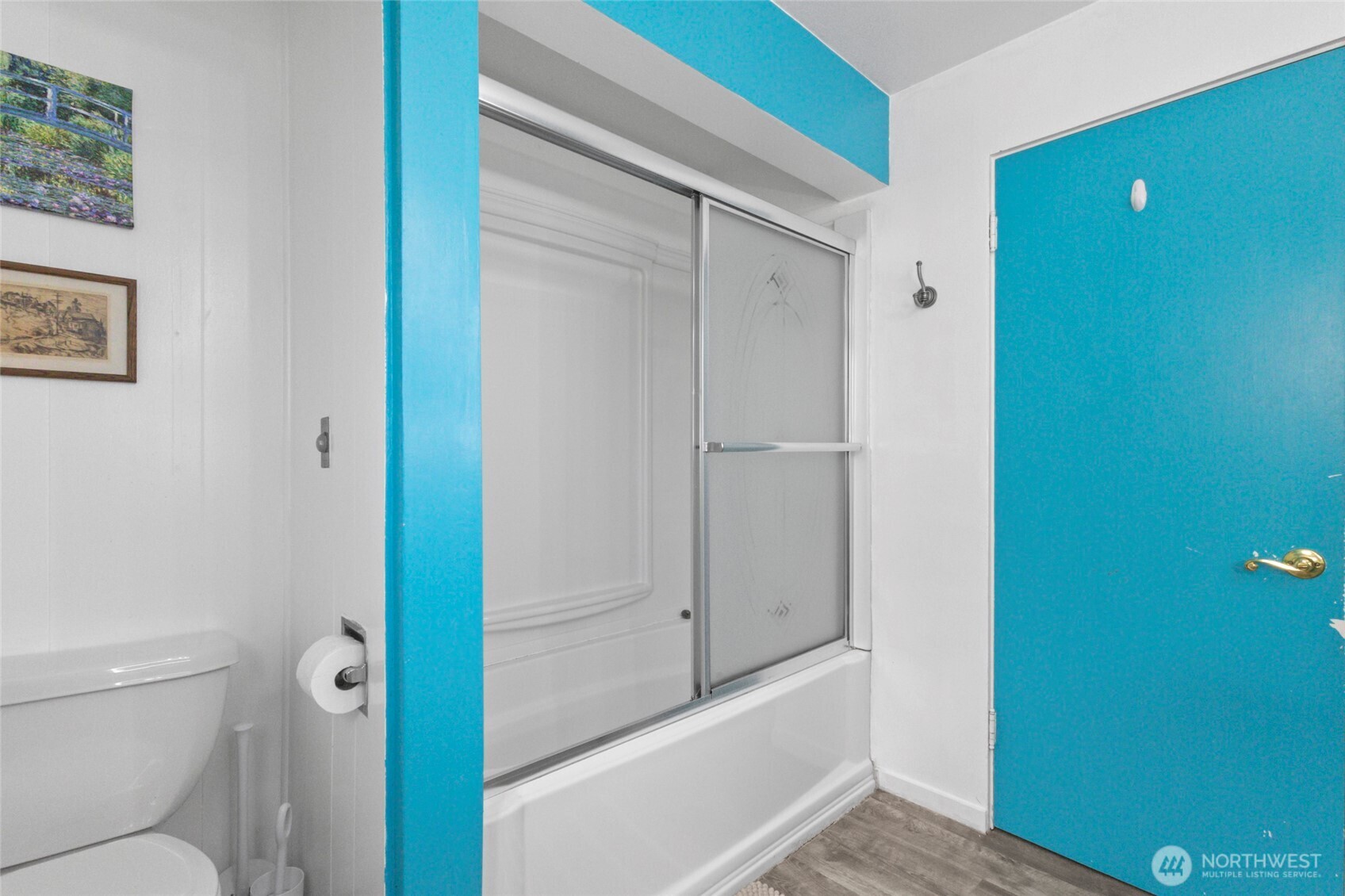 5117 Delaware Avenue Everett, WA 98203 - Photo 15 of 36 a bathroom with a shower and a toilet