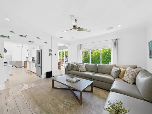 $2,885,000 | 2228 Northeast 26th Street, Lighthouse Point, FL 33064