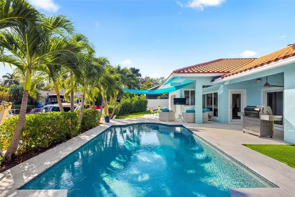 $2,885,000 | 2228 Northeast 26th Street, Lighthouse Point, FL 33064