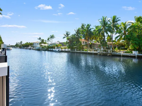 $2,885,000 | 2228 Northeast 26th Street, Lighthouse Point, FL 33064
