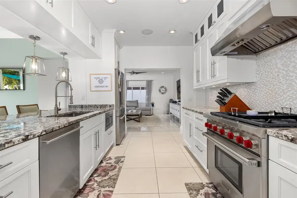 $2,885,000 | 2228 Northeast 26th Street, Lighthouse Point, FL 33064