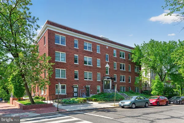 $1,050 | 529 G Street Southeast, Washington, DC 20003