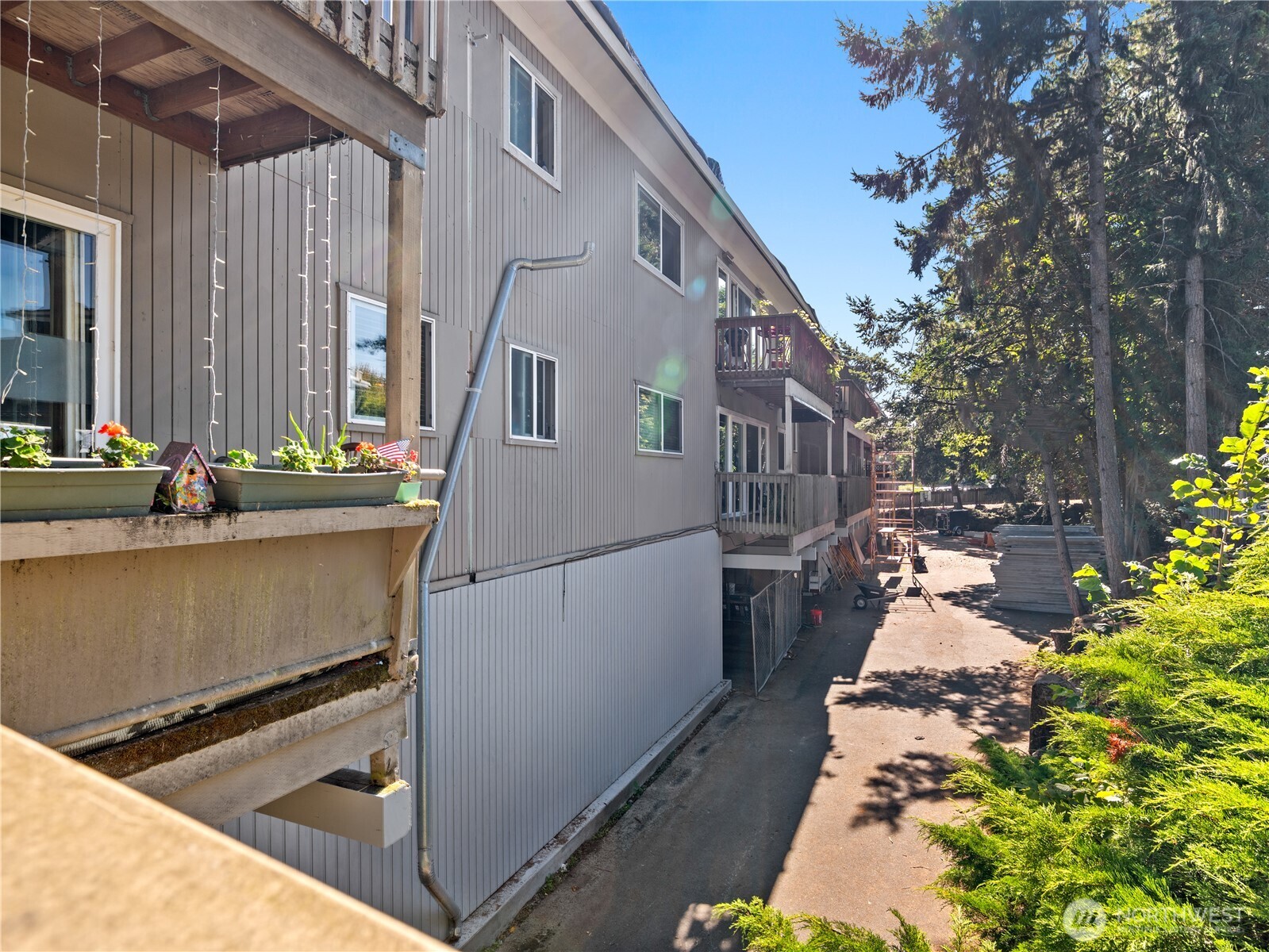 465 Winslow Way East, Unit 108 Bainbridge Island, WA 98110 - Photo 31 of 38 a view of outdoor kitchen