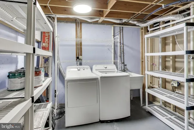 $2,900 | 20210 Maple Leaf Court, Gaithersburg, MD 20886