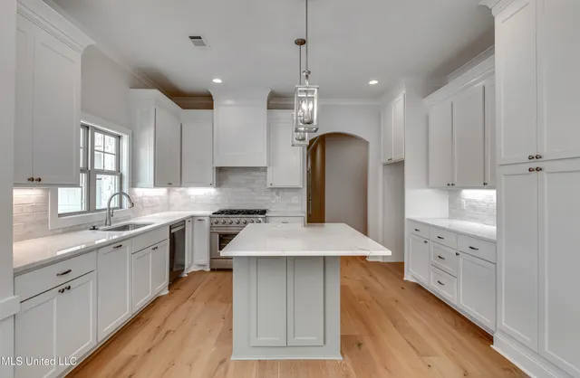 $395,900 | 320 Celadon Way, Brandon, MS 39042