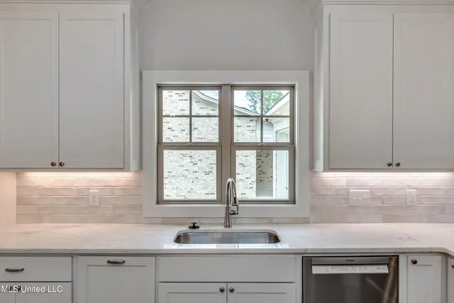 $395,900 | 320 Celadon Way, Brandon, MS 39042