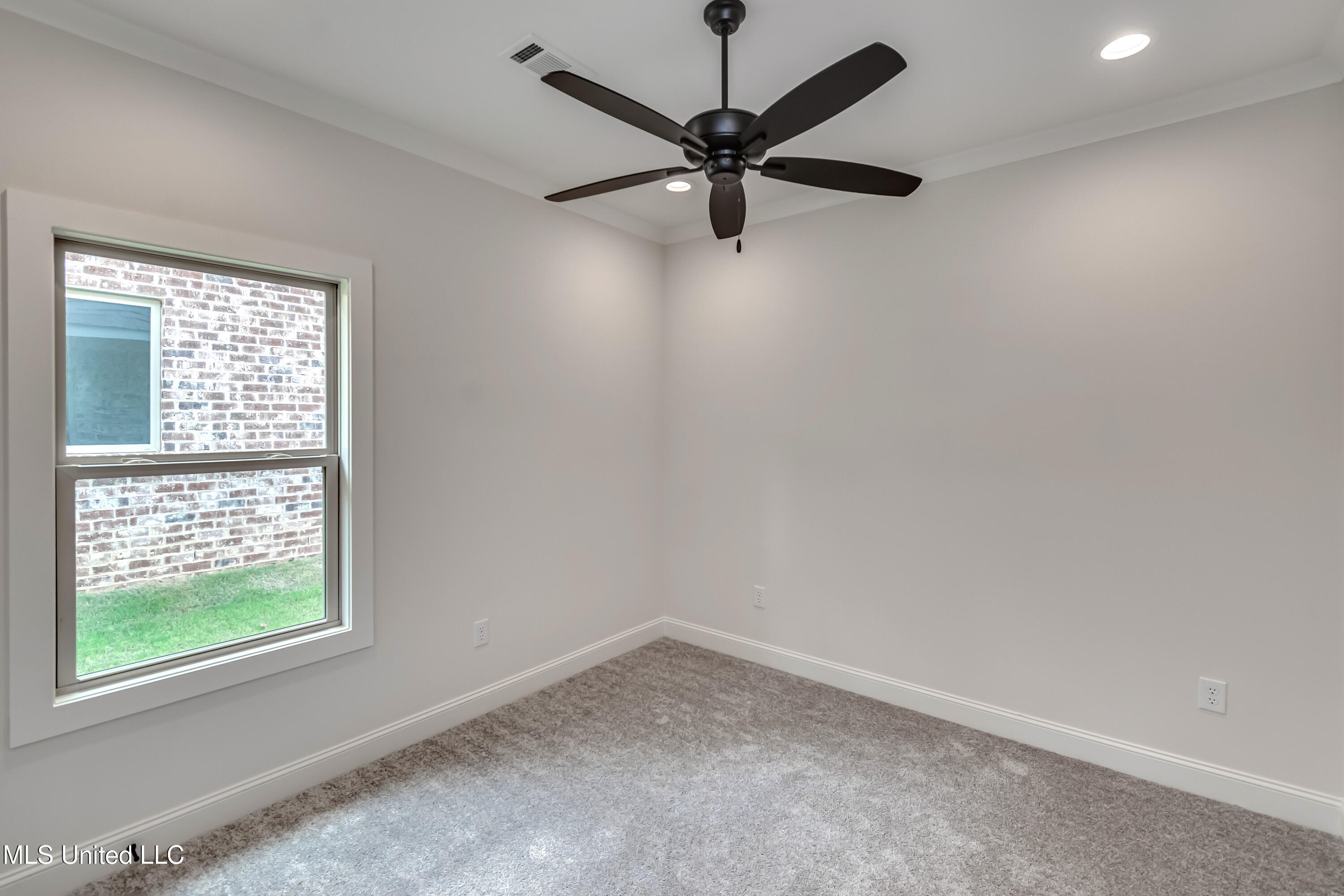 320 Celadon Way Brandon, MS 39042 - Photo 20 of 39 320 Celadon Way Int-19