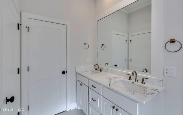 $395,900 | 320 Celadon Way, Brandon, MS 39042