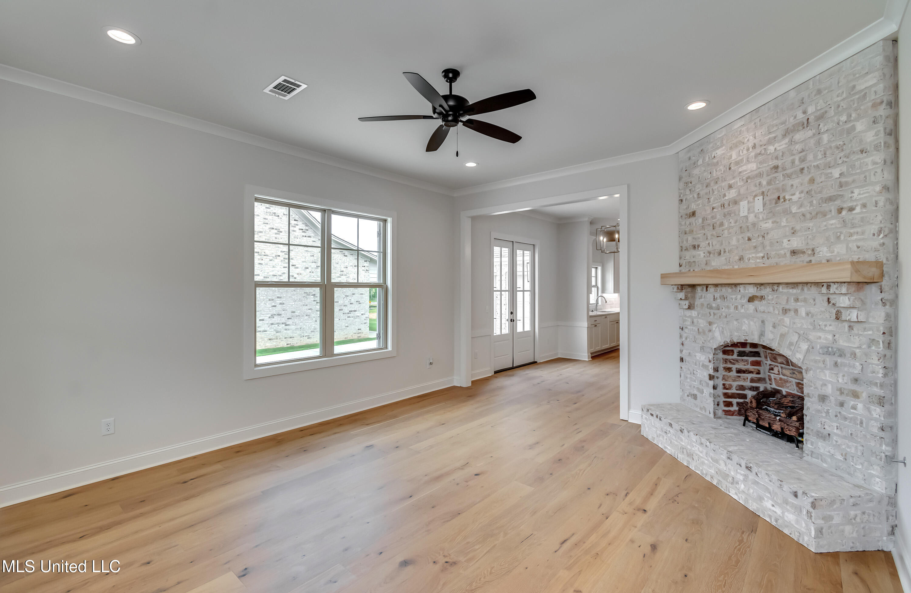 320 Celadon Way Brandon, MS 39042 - Photo 5 of 39 320 Celadon Way Int-4