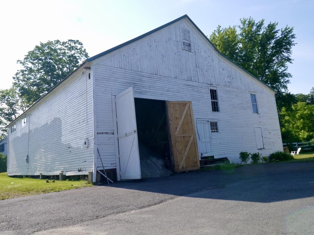 64 West Pomeroy Lane Amherst, MA 01002 - Photo 3 of 23 Gallery Image 3
