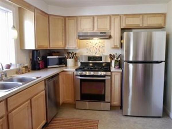 64 West Pomeroy Lane Amherst, MA 01002 - Photo 8 of 23 Gallery Image 8