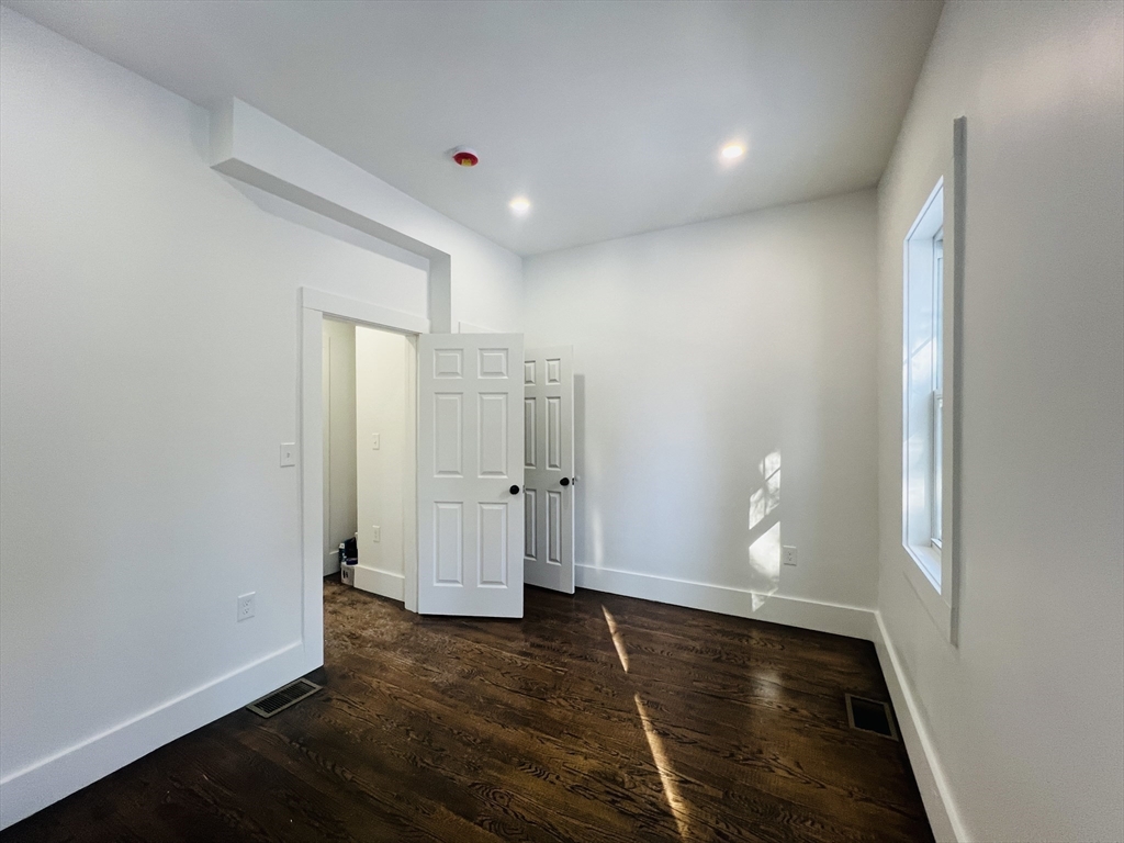 78 Howland Street, Unit 2 Boston, MA 02121 - Photo 5 of 6