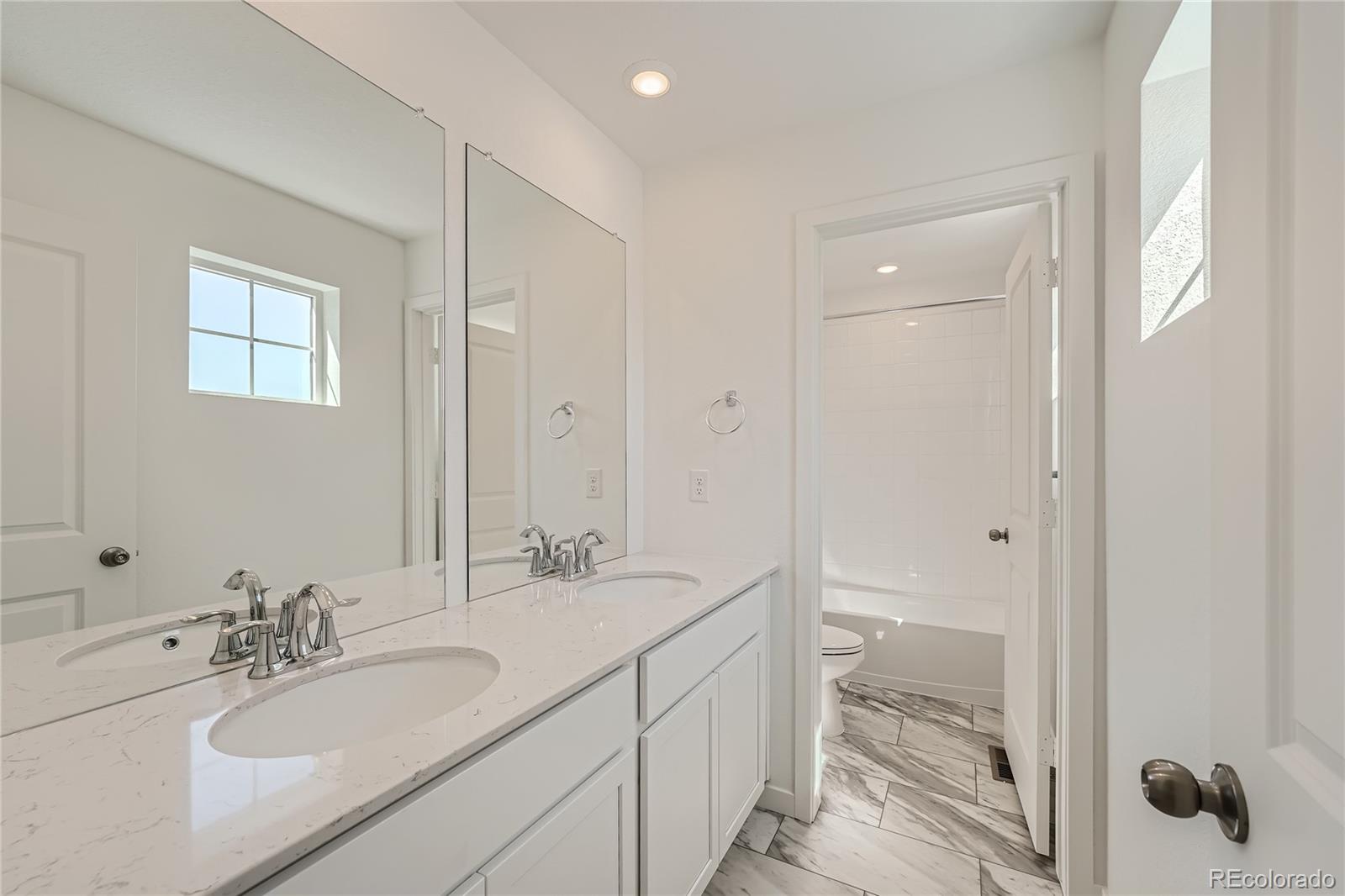 39573 Penn Road Elizabeth, CO 80107 - Photo 11 of 20 Gallery Image 11