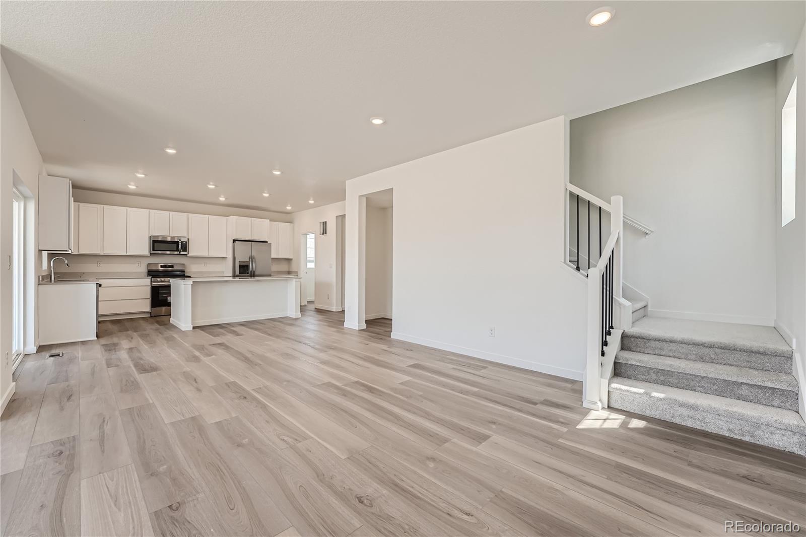 39573 Penn Road Elizabeth, CO 80107 - Photo 4 of 20 Gallery Image 4