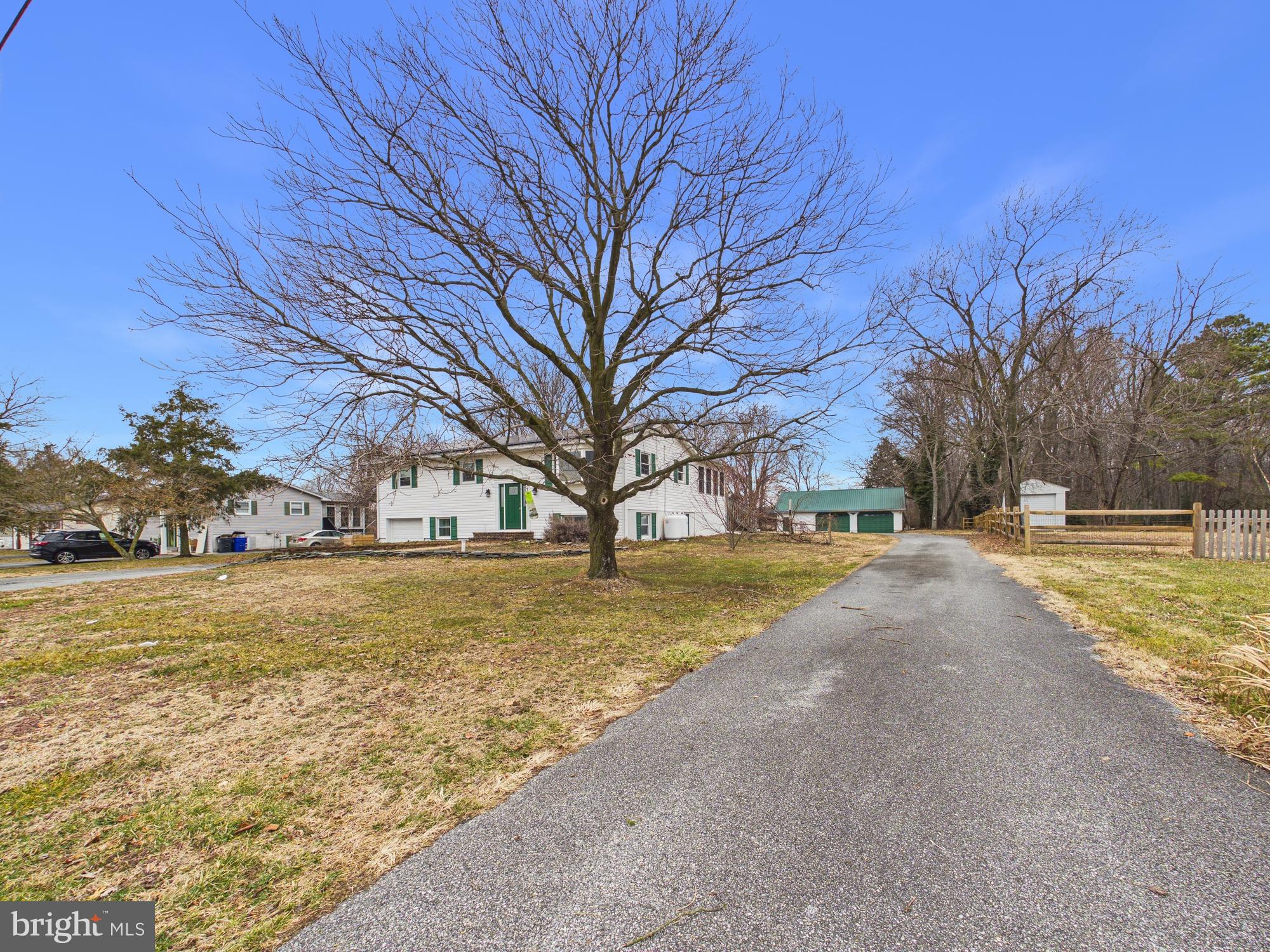 3231 Williamsville Road Houston, DE 19954 - Photo 41 of 64 Spacious 2nd driveway leads to detached garage.