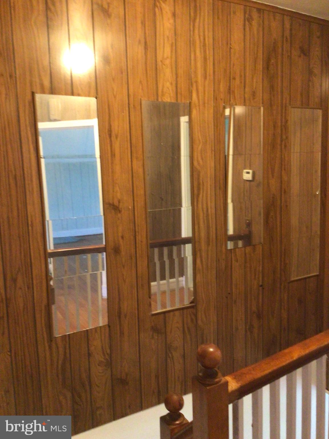 1547 Lochwood Road Baltimore, MD 21218 - Photo 10 of 30 Upstairs hallway