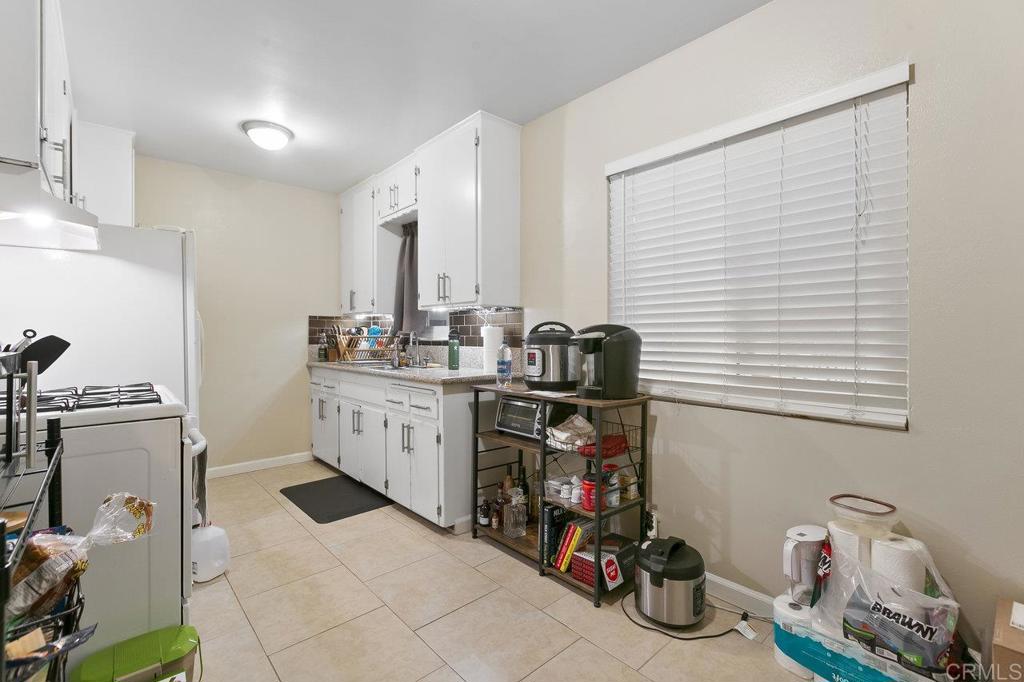 3373-3379 1/2 Herman Avenue San Diego, CA 92104 - Photo 43 of 70 Back building, bottom unit, eat-in kitchen