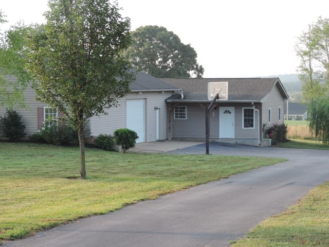 716 West Pine Grove Road Fair Play, SC 29643 - Photo 1 of 26 Gallery Image 1