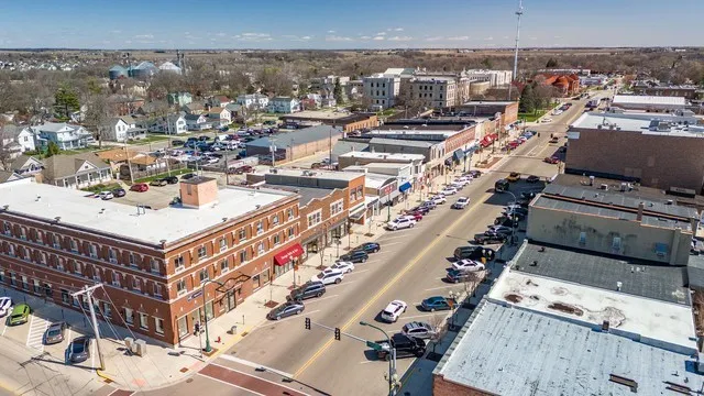 $259,900 | 321 North Locust Street, Sycamore, IL 60178