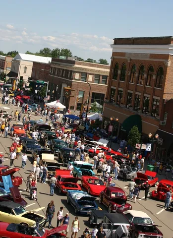 $259,900 | 321 North Locust Street, Sycamore, IL 60178