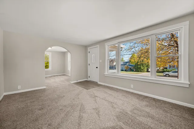 $259,900 | 321 North Locust Street, Sycamore, IL 60178