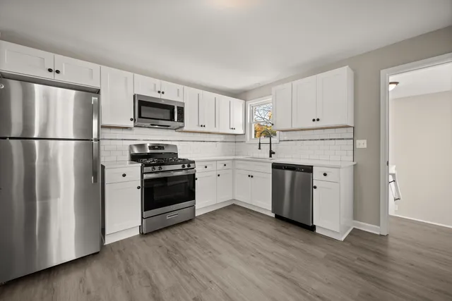 $259,900 | 321 North Locust Street, Sycamore, IL 60178