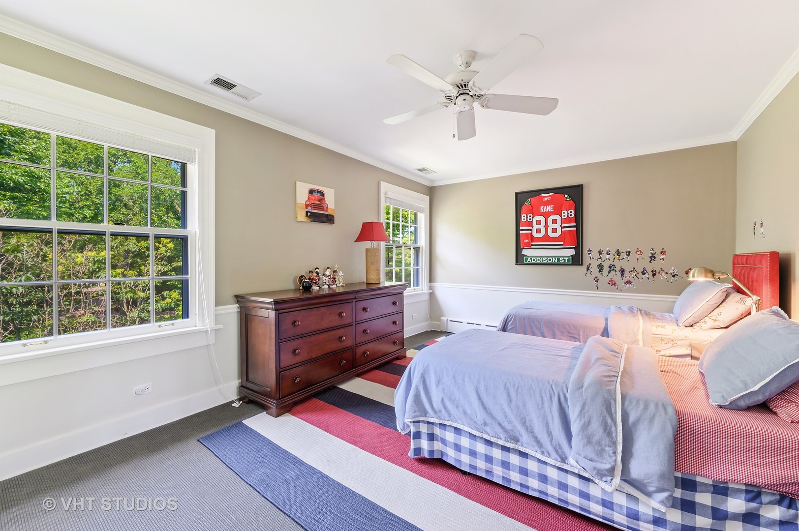 44 Indian Hill Road Winnetka, IL 60093 - Photo 41 of 49 a bed room with a bed and a window