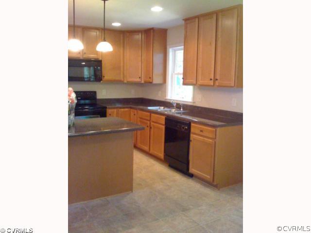 11909 Rimswell Terrace Midlothian, VA 23112 - Photo 8 of 11 Kitchen - Another color option for the kitchen