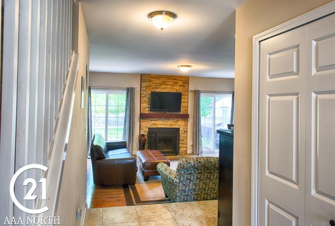 1388 Crescent Lane Rochester, MI 48306 - Photo 4 of 30
