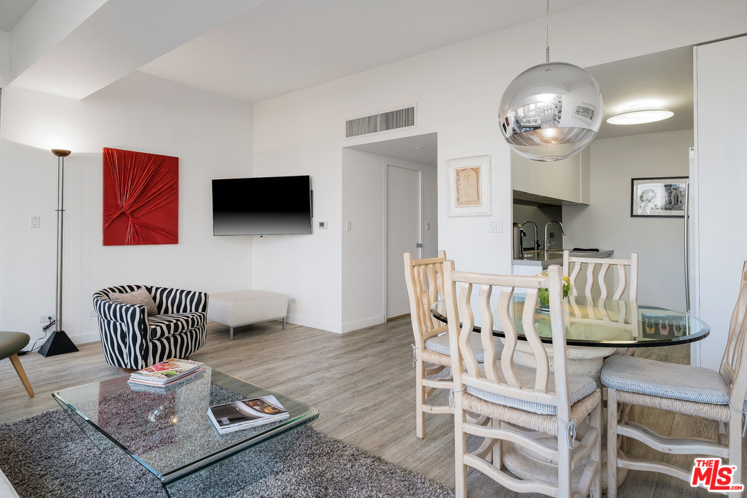 10501 Wilshire Boulevard, Unit 708 Los Angeles, CA 90024 - Photo 11 of 38