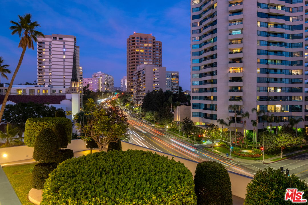 10501 Wilshire Boulevard, Unit 708 Los Angeles, CA 90024 - Photo 21 of 38