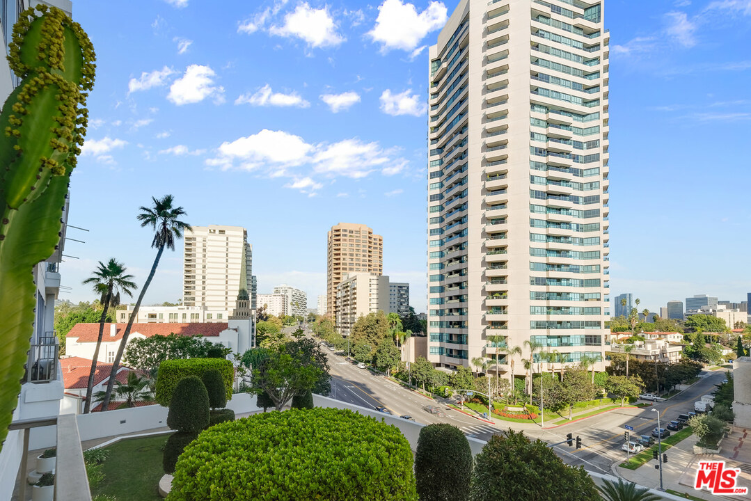 10501 Wilshire Boulevard, Unit 708 Los Angeles, CA 90024 - Photo 25 of 38