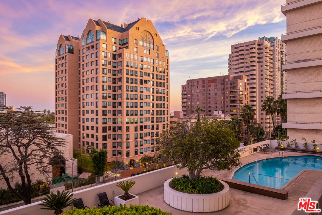 10501 Wilshire Boulevard, Unit 708 Los Angeles, CA 90024 - Photo 27 of 38