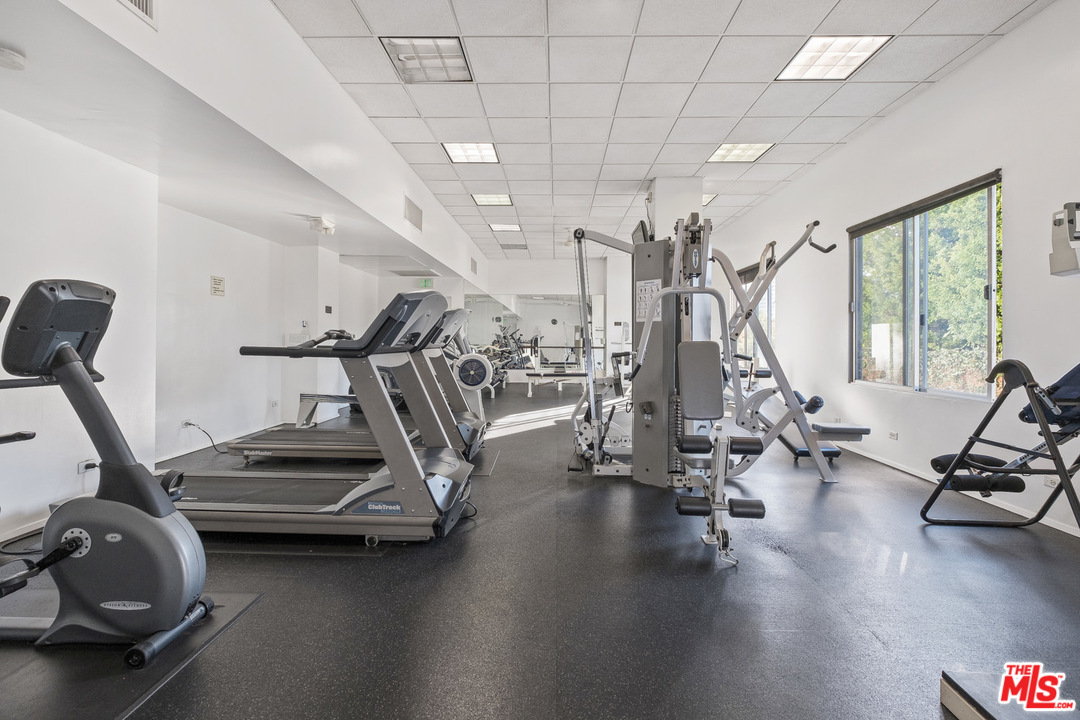 10501 Wilshire Boulevard, Unit 708 Los Angeles, CA 90024 - Photo 32 of 38
