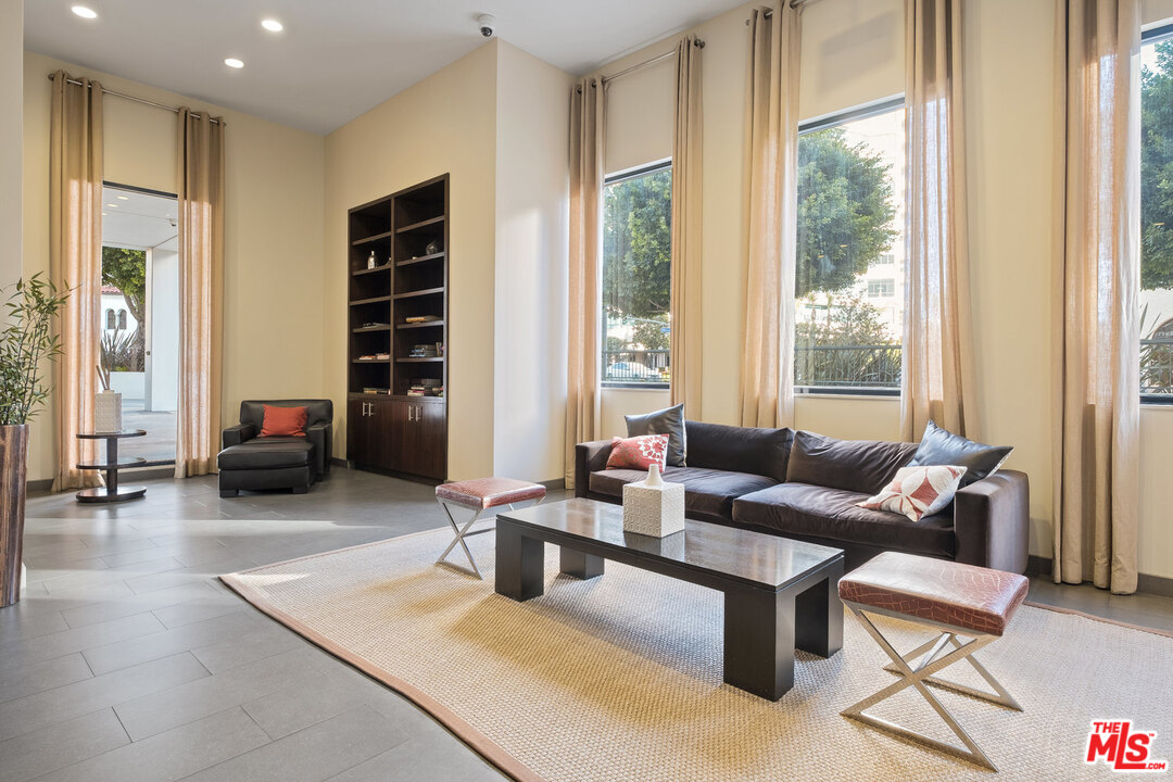 10501 Wilshire Boulevard, Unit 708 Los Angeles, CA 90024 - Photo 34 of 38