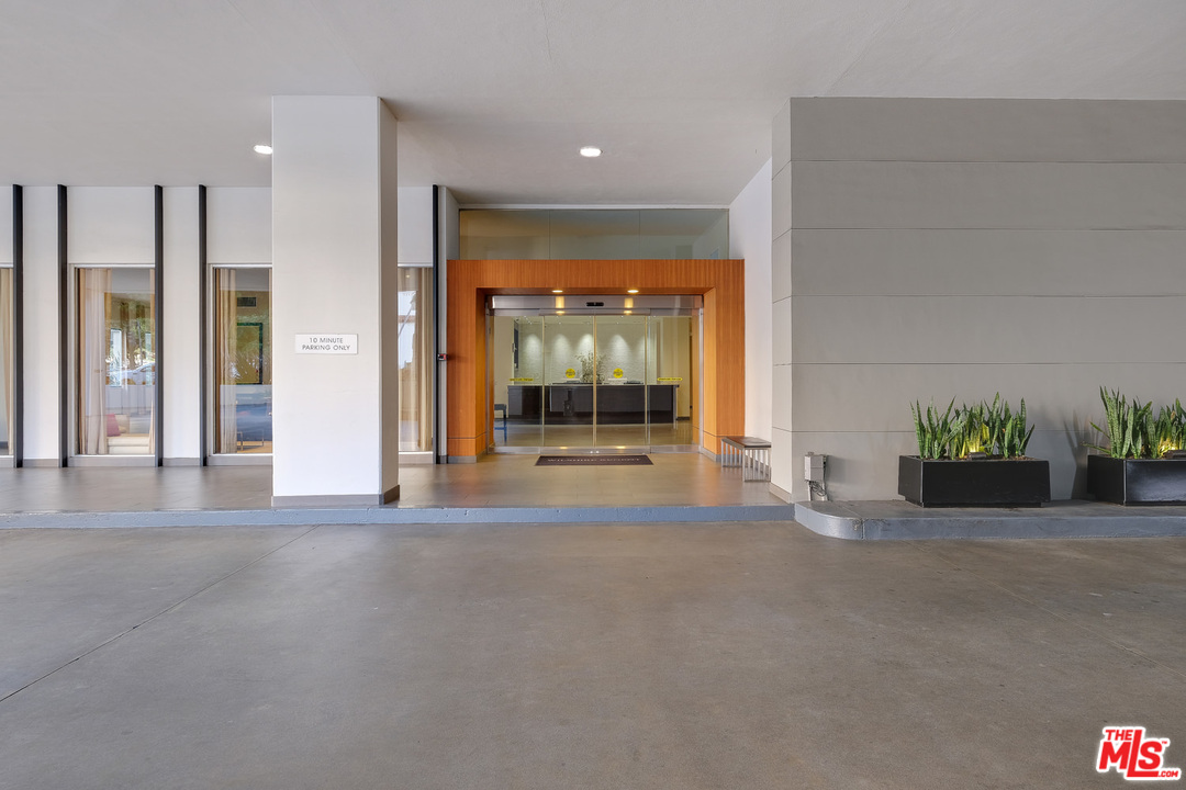 10501 Wilshire Boulevard, Unit 708 Los Angeles, CA 90024 - Photo 36 of 38