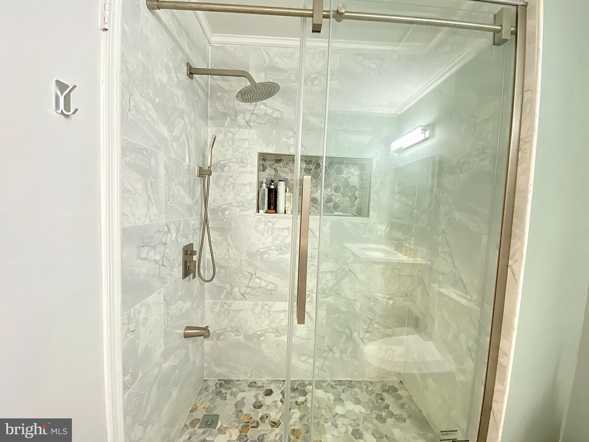 508 Trescott Place Mount Laurel, NJ 08054 - Photo 5 of 12 a bathroom with a glass shower door