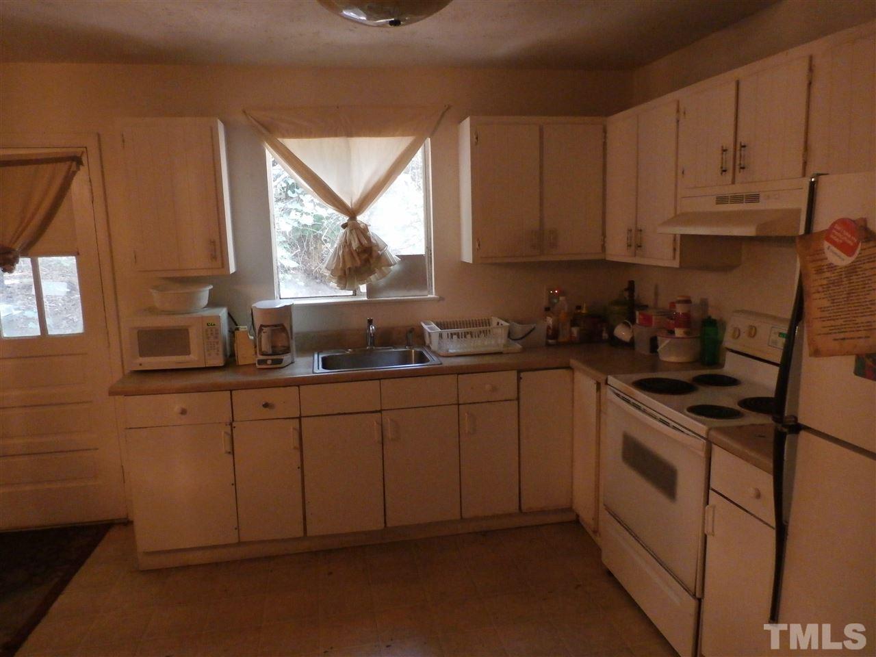 1208 Seabrook Road Raleigh, NC 27610 - Photo 2 of 4