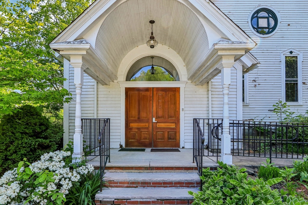 39 High Street Merrimac, MA 01860 - Photo 7 of 37