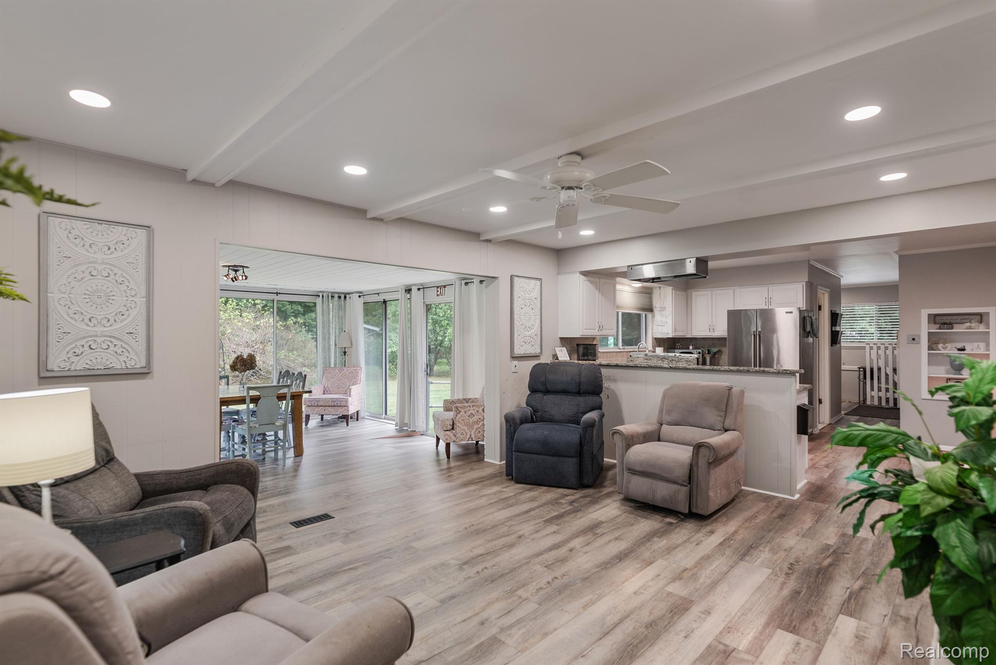 34206 West 13 Mile Road Farmington, MI 48331 - Photo 6 of 31 Gallery Image 6
