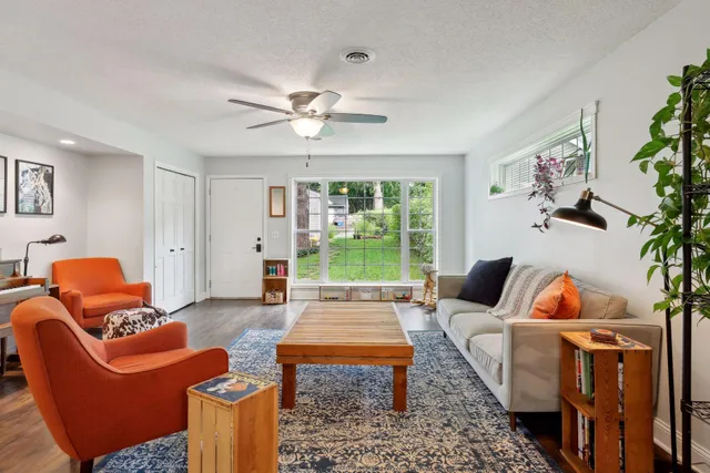 $380,000 | 2174 Centerview Lane, Mound, MN 55364