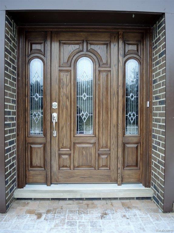 1045 Valley Stream Drive Rochester, MI 48309 - Photo 2 of 24 New Entrance