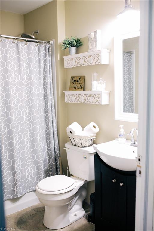 220 Collins Road Elkin, NC 28621 - Photo 14 of 15 Gallery Image 14