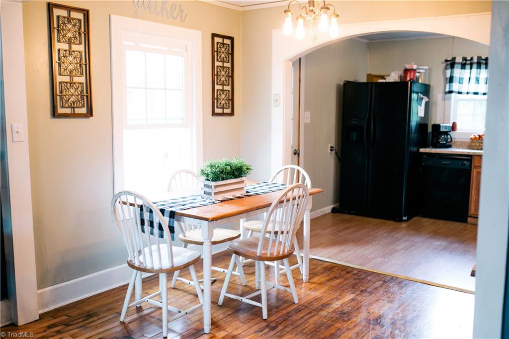 220 Collins Road Elkin, NC 28621 - Photo 8 of 15 Gallery Image 8