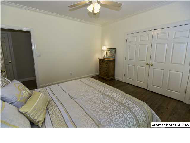 872 Ivawood Road Birmingham, AL 35210 - Photo 17 of 28
