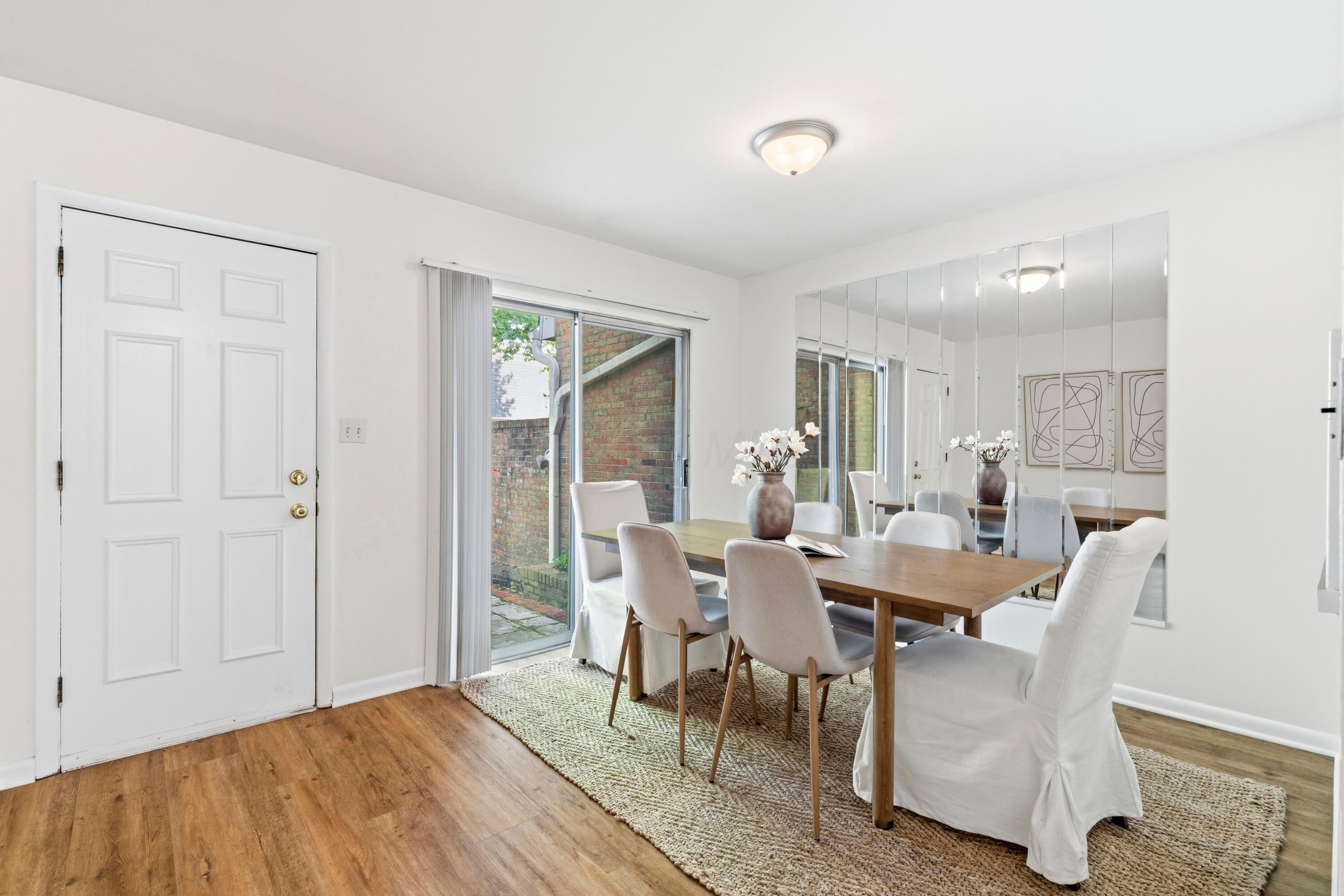 3600 Reed Road, Unit 4 Upper Arlington, OH 43220 - Photo 16 of 42 Dining Room