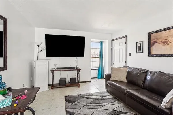 $499,000 | 2912 Houma Boulevard, Metairie, LA 70006
