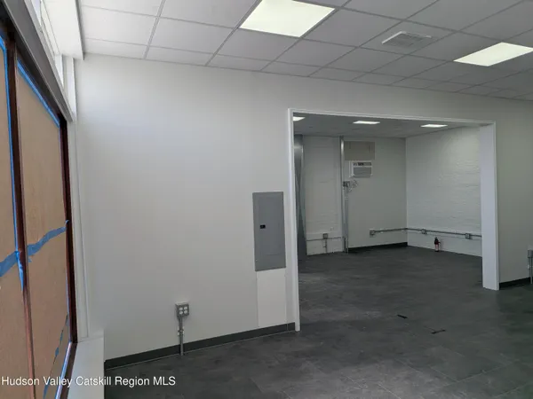 $1,800 | 3 Cedar Street, Kingston, NY 12401